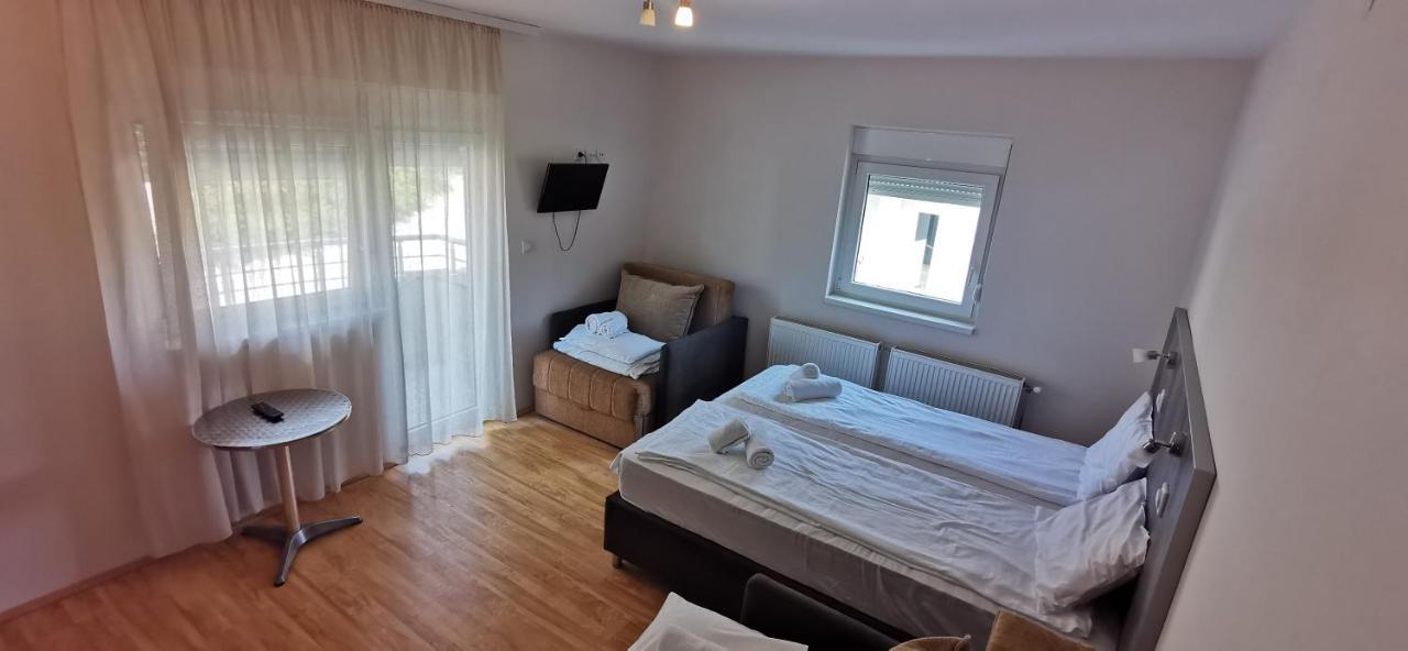 Apartments Milsa Lux ソコバニャ エクステリア 写真